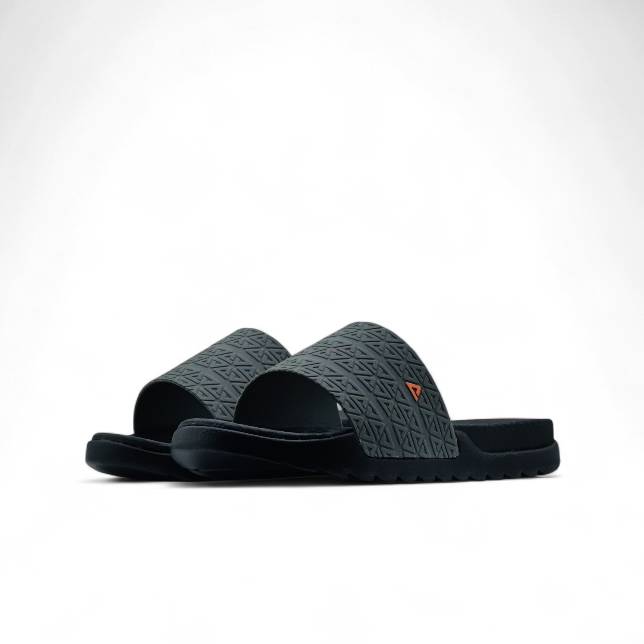 E02767L-5020 dk green black