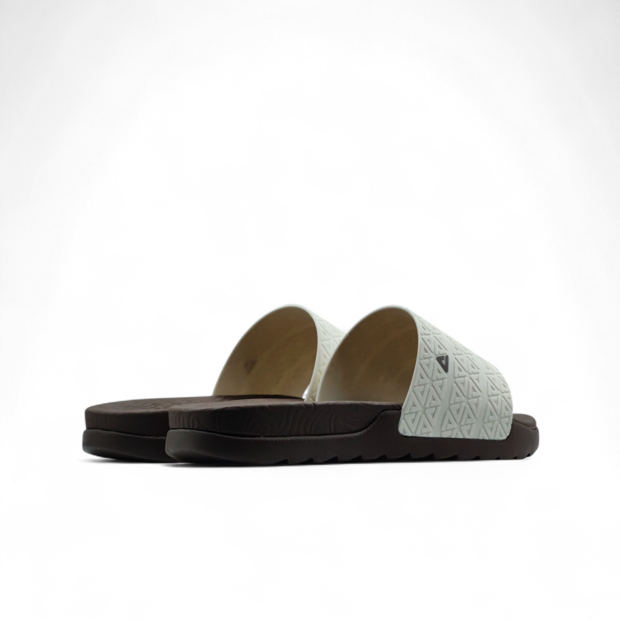 E02767L-X991 coffe white